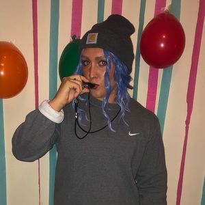 Meet your Posher, Casey